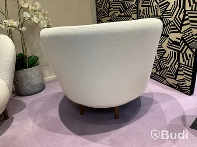 Dandy Fåtölj beige Fabric: C+, Top: Walnut stained legs 970x800