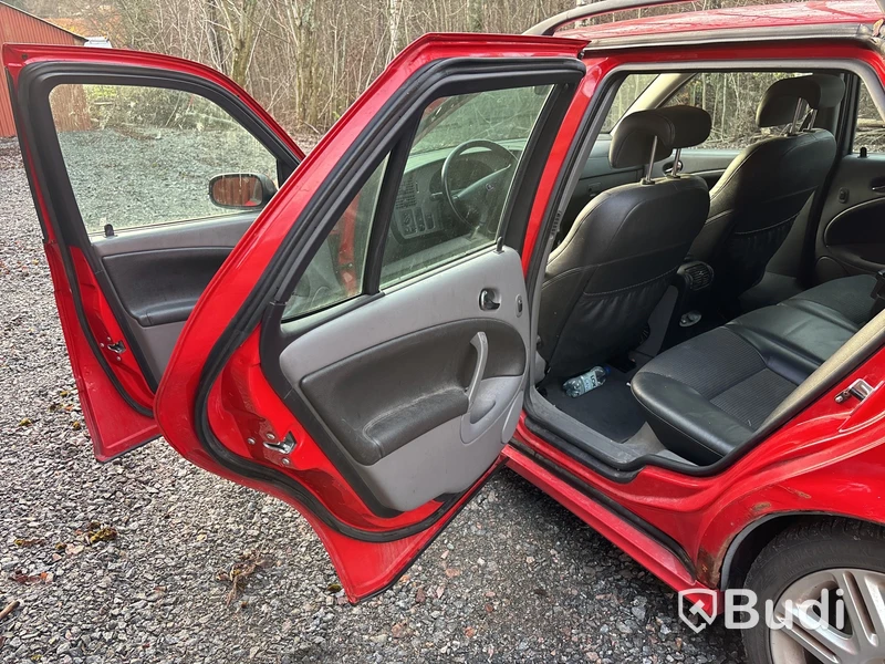 Saab 9-5 SportCombi 2.3 T | Manuell | 185 hk | 2005 | Reparationsobjekt