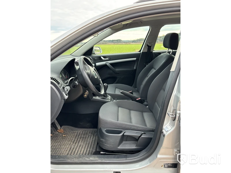 Skoda Octavia Kombi | 1.6 MPI | Manuell | 102 hk | 2006 - EXPORT