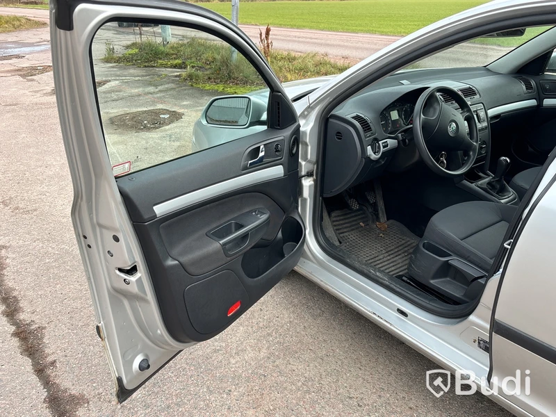 Skoda Octavia Kombi | 1.6 MPI | Manuell | 102 hk | 2006 - EXPORT