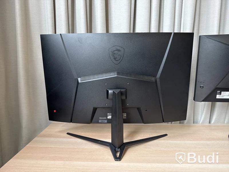 2 st bildskärmar MSI & Acer