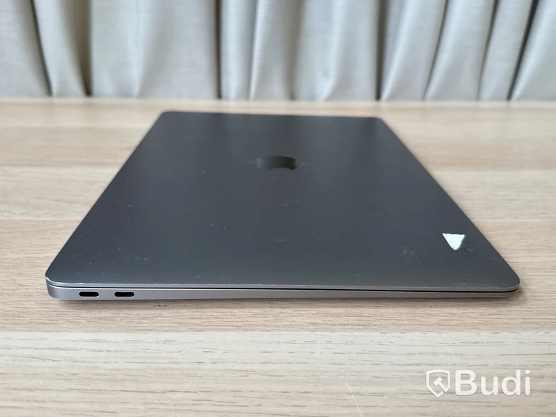 Apple MacBook Air M1 | 8 GB | 13,3”