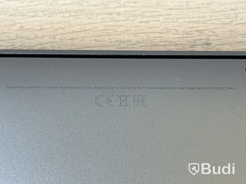 Apple MacBook Air M1 | 8 GB | 13,3”