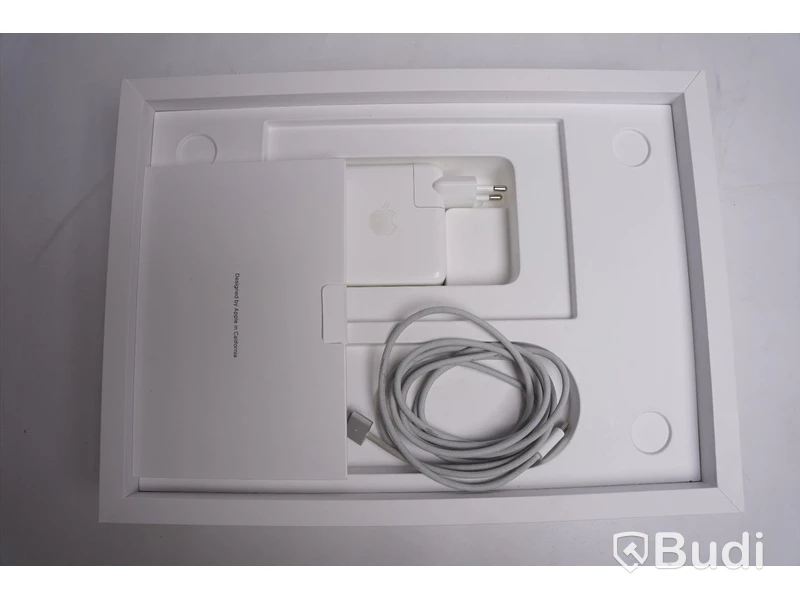 Macbook Pro 14 tum 2019, 512 GB SSD, core 8, 16 GB RAM