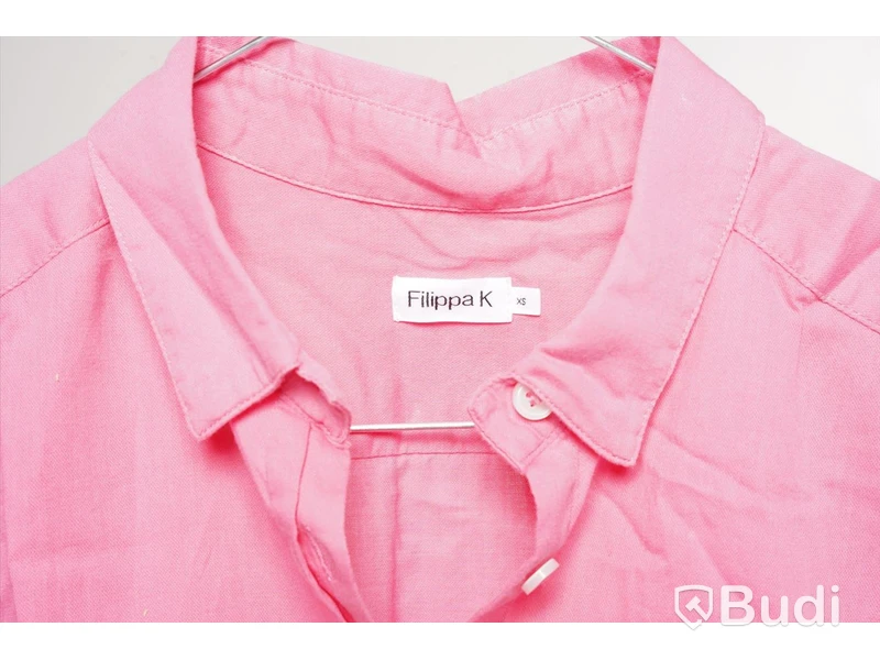 Kortärmad skjorta från märket Filippa K,  stl XS