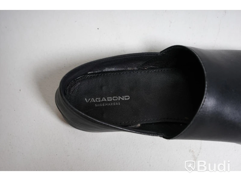 Skor från märket VAGABOND, Läder, Strl 39
