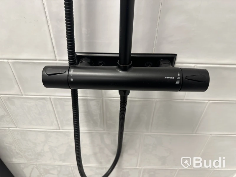 Duschset med duschvägg
