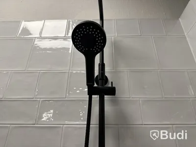 Duschset med duschvägg