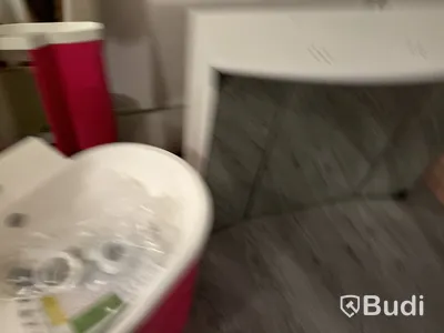 Blandade badrumsmöbler.