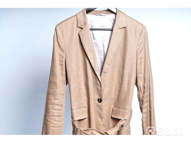 Blazer, Closed - Alix, Camel - storlek L (nypris ca 4190 kr)