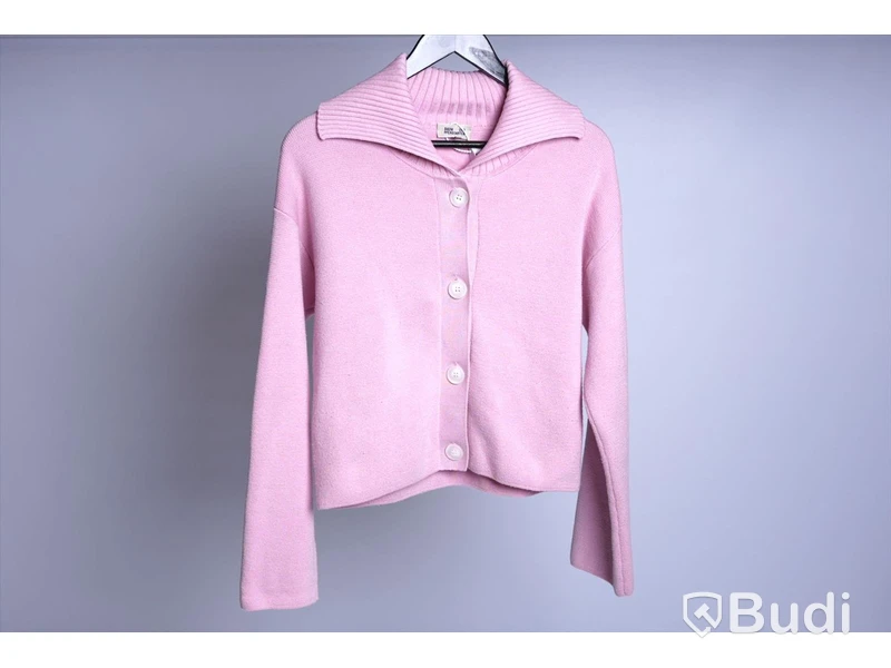 Stickad Kofta - Baum und Pferdgarten Sweet Lilac Costa Cardigan - Strl XS (Nypris ca 1470kr)