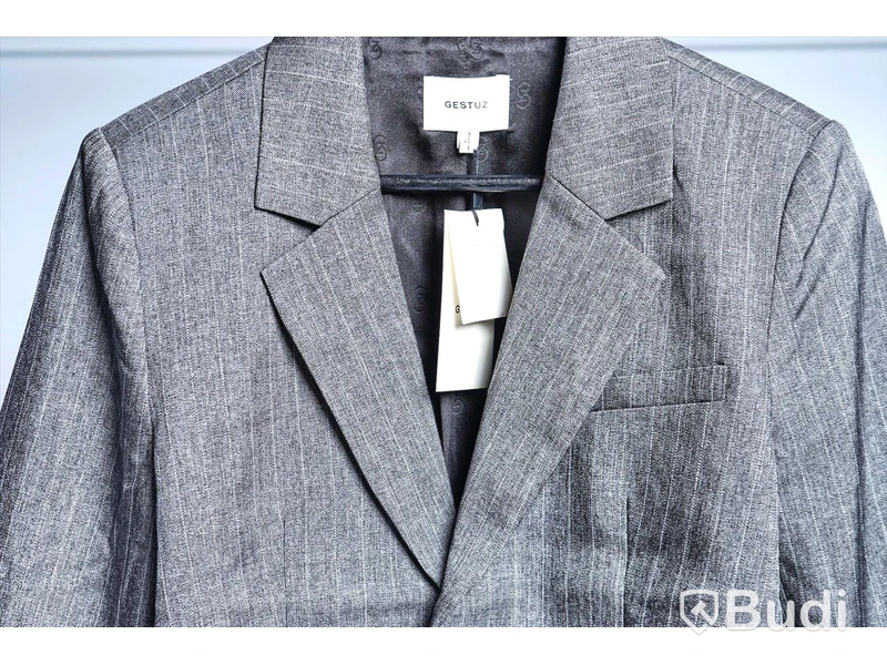 Cropped Blazer, Gestuz Alinagz - storlek 34 (nypris 2199 kr)