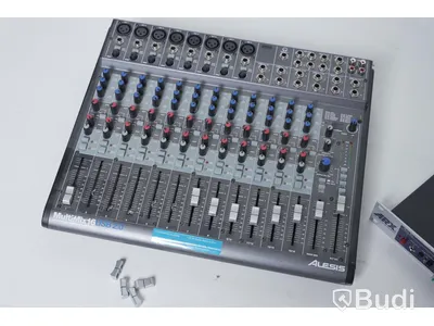 Diverse musikutrustning - Alesis MultiMix16, ARX iSwitch + Sub. (OBS reparationsobjekt!)