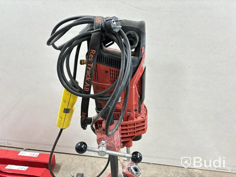 Kärnborrmaskin Hilti DD 30-W med vakuumpump - 2020