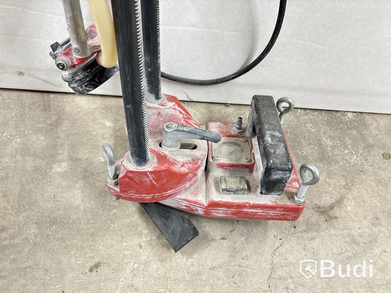 Kärnborrmaskin Hilti DD 30-W med vakuumpump - 2020