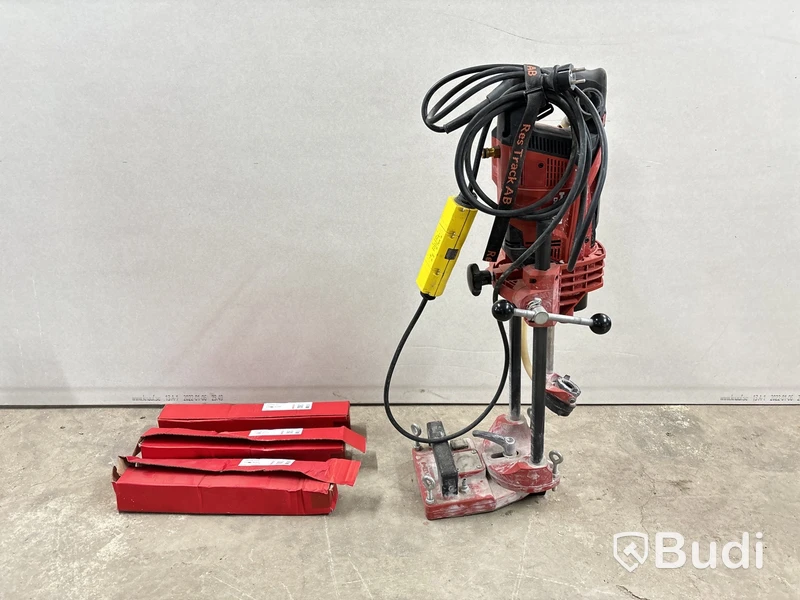 Kärnborrmaskin Hilti DD 30-W med vakuumpump - 2020