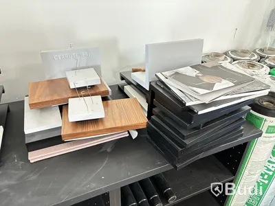 Exponeringsmontrar & bänk