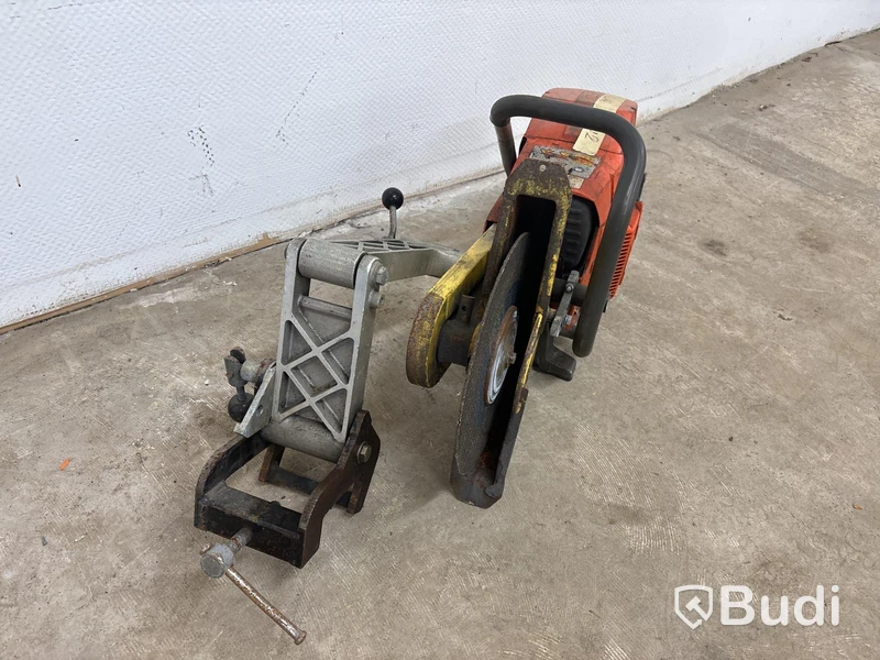 Rälskap Husqvarna 3122K med kapfixtur - 2011