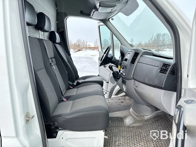 Skåpbil Volkswagen Crafter | 9182 mil | 2016