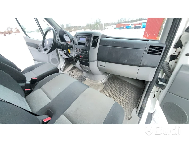 Skåpbil Volkswagen Crafter | 9182 mil | 2016