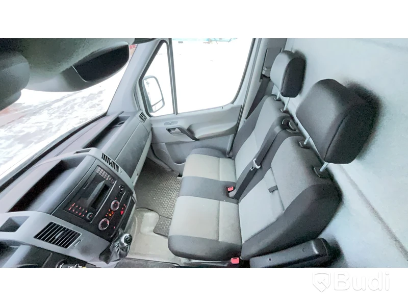 Skåpbil Volkswagen Crafter | 9182 mil | 2016