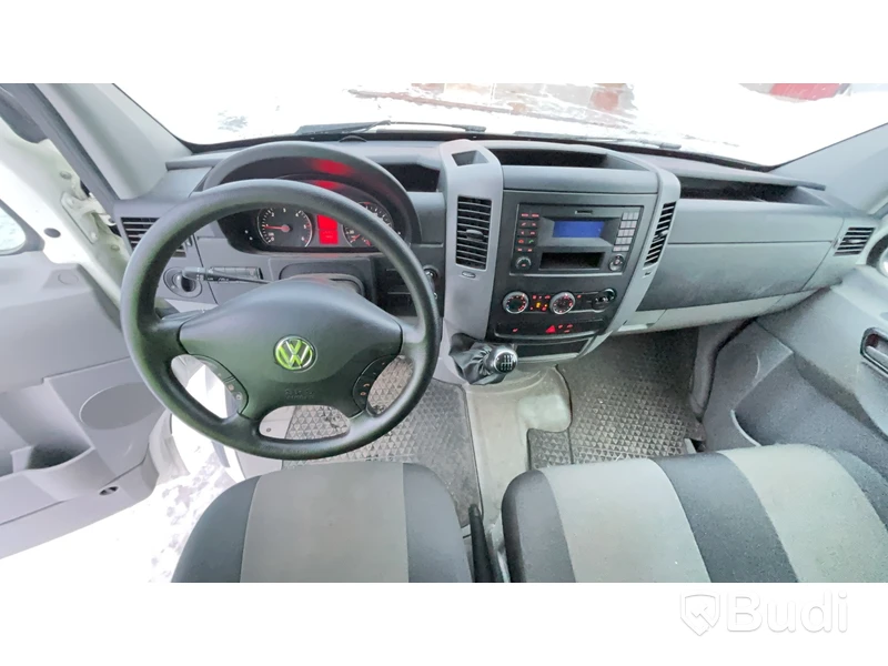 Skåpbil Volkswagen Crafter | 9182 mil | 2016