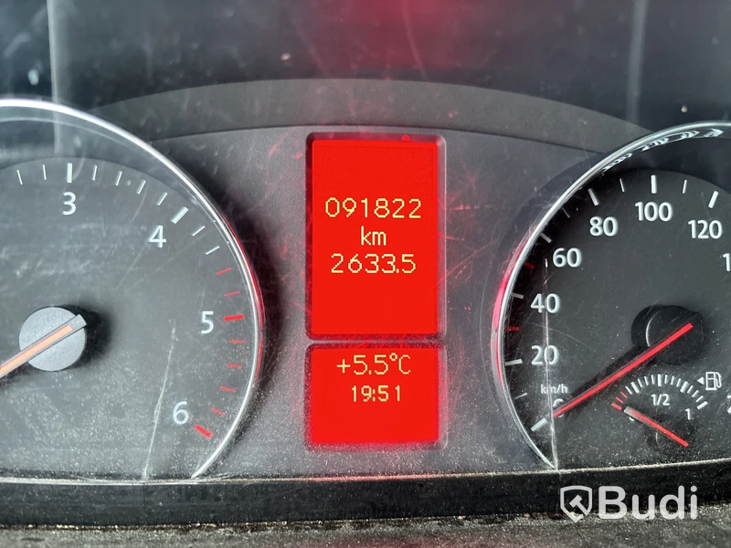 Skåpbil Volkswagen Crafter | 9182 mil | 2016