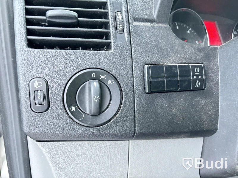 Skåpbil Volkswagen Crafter | 9182 mil | 2016