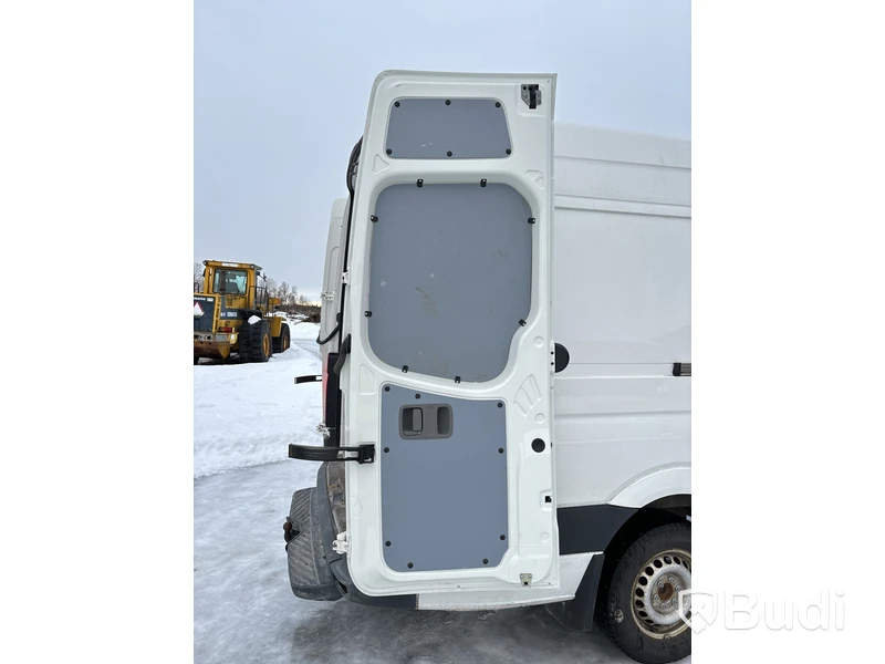 Skåpbil Volkswagen Crafter | 9182 mil | 2016