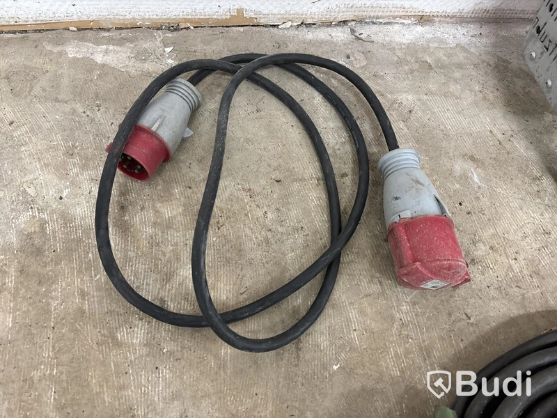 Byggcentral US 32A & 3-faskablage