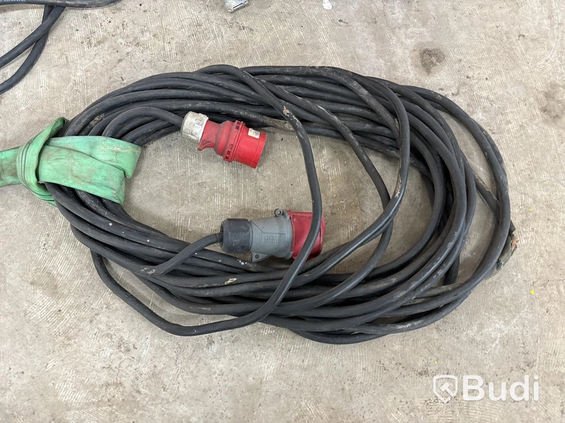 Byggcentral US 32A & 3-faskablage