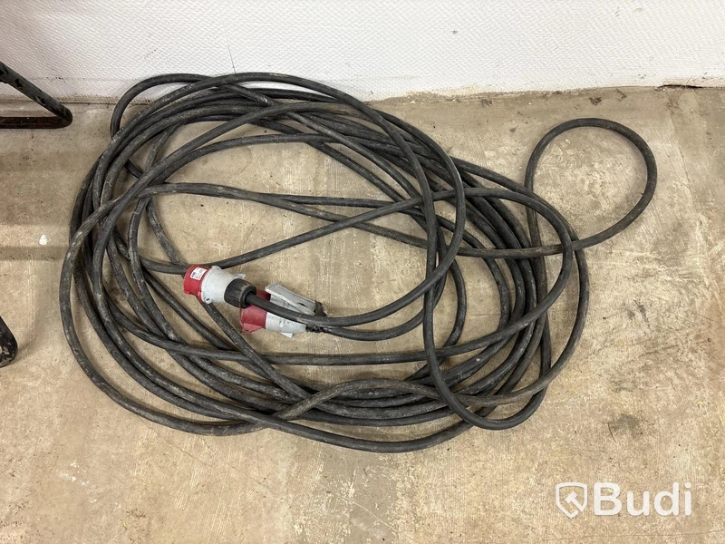 Byggcentral UC 63A & 3-faskablage