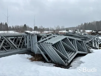Galvad stomme till tälthall