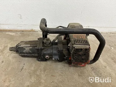 Bensindriven mutterdragare Emak