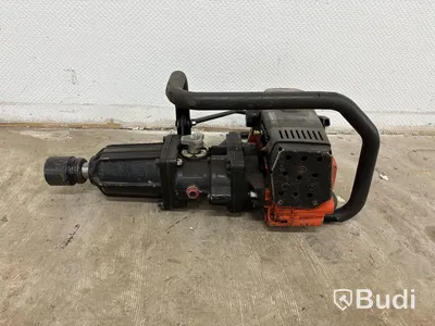Bensindriven mutterdragare Emak