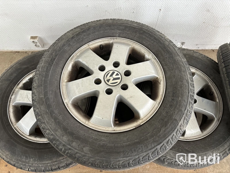 Sommarhjul 235/65R16C passande Volkswagen Crafter