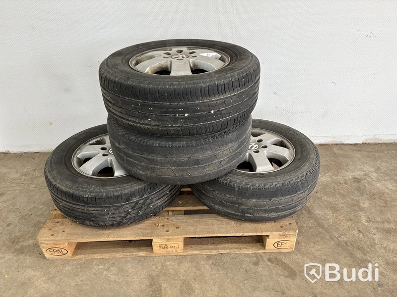 Sommarhjul 235/65R16C passande Volkswagen Crafter