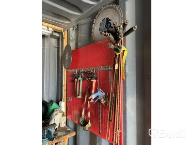 20 fots container med järnvägsutrustning & tillbehör