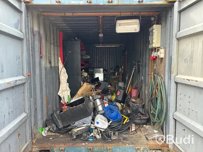20 fots container med järnvägsutrustning & tillbehör