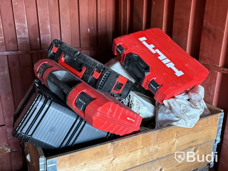 20 fots container med innehåll