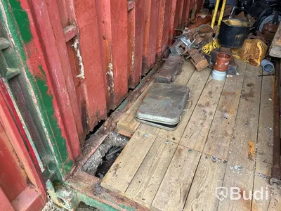 20 fots container med innehåll