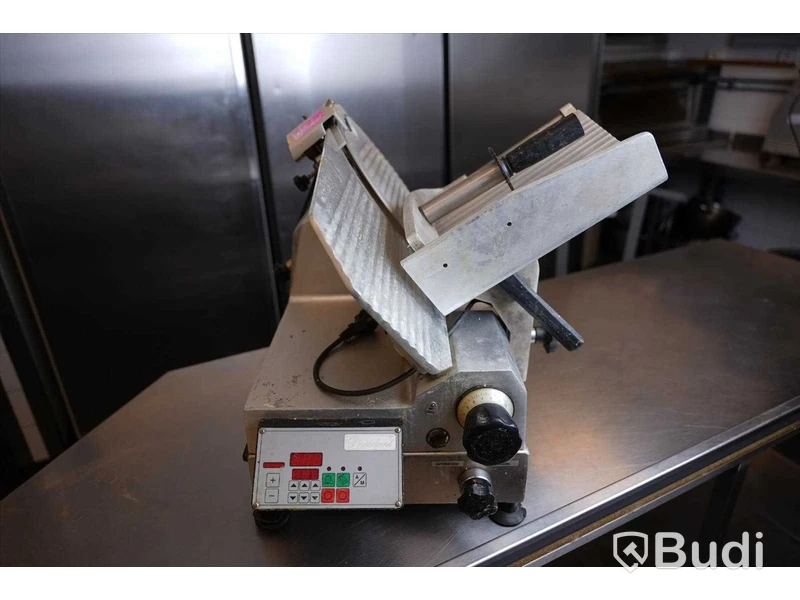 Skärmaskin BECKERS TGA300