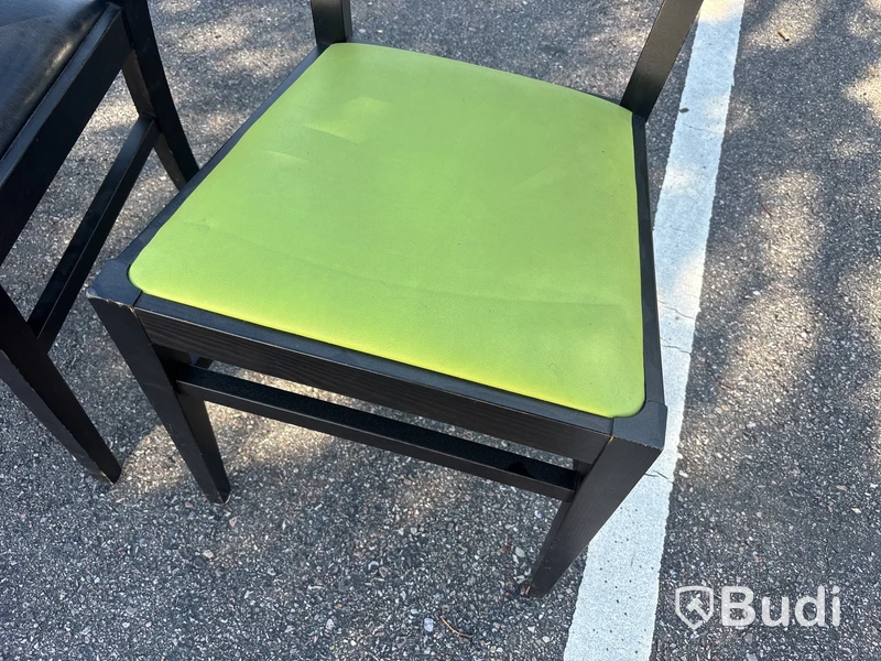Restaurangstolar 16 styck