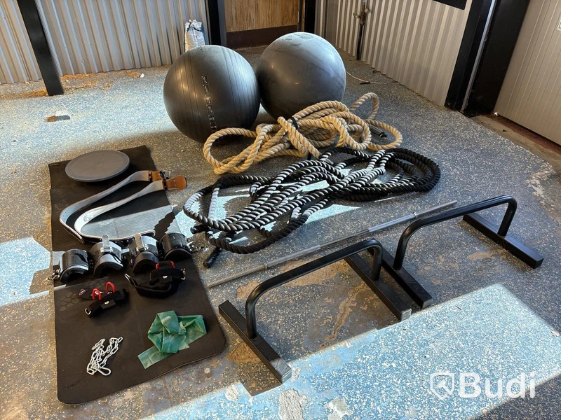 Battlerope, pilatesbollar, skivstång & redskap