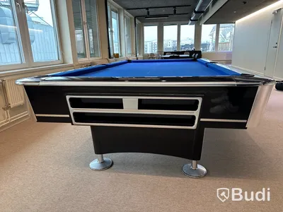 Biljardbord inklusive Biljardbollar och 4 st. biljardköer