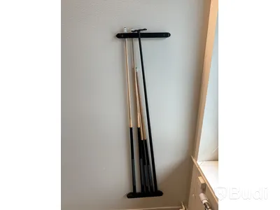 Biljardbord inklusive Biljardbollar och 4 st. biljardköer
