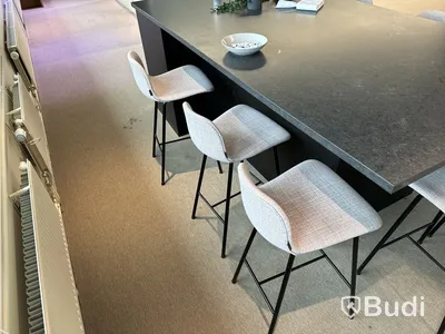8 st. Barstolar