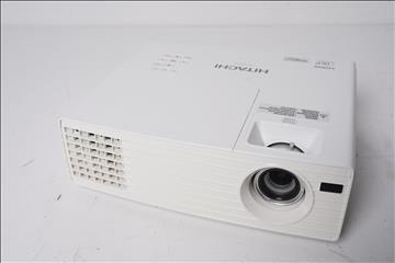 Projektor - CP-DX250, Hitachi. Inkl. takmontering och tillbehör (se bild).