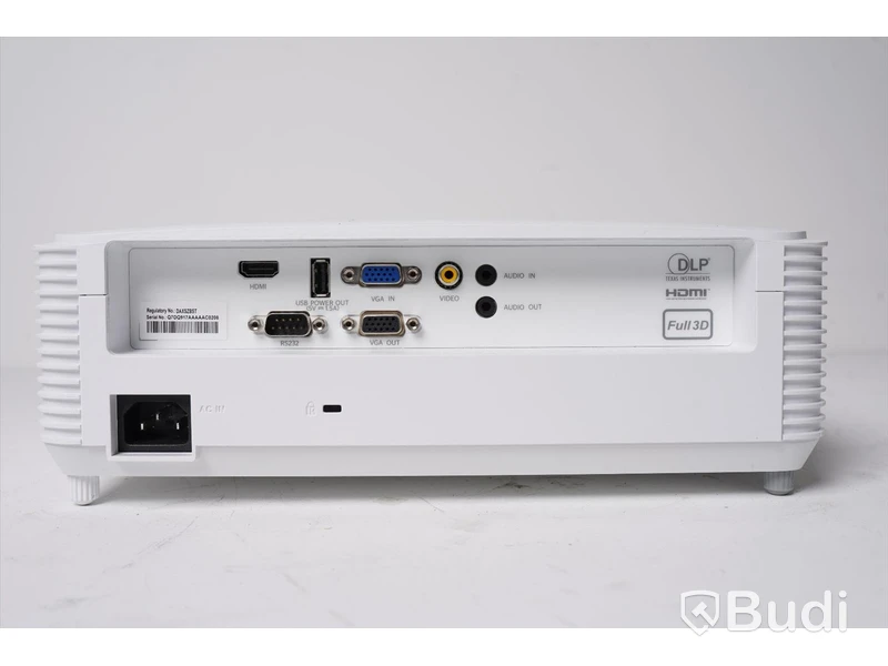 Projektor inkl. väggmontering - DLP Projector, Optoma; Short-Throw Projector wall Mount, Vision. Inkl. tillbehör (se bild).