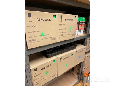 Parti med diverse sprayfärg Areolos